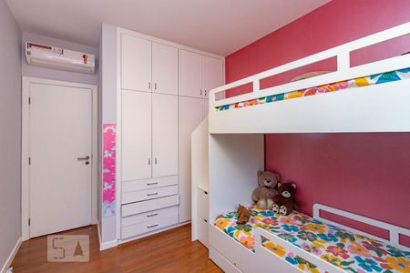 Apartamento à venda com 230m², 4 quartos e 4 vagasSuite 2