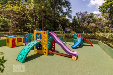 Apartamento à venda com 230m², 4 quartos e 4 vagasÁrea Comum - Playground