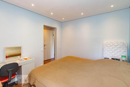 Apartamento à venda com 230m², 4 quartos e 4 vagasSuite 3