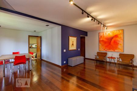 Apartamento à venda com 230m², 4 quartos e 4 vagasSala 