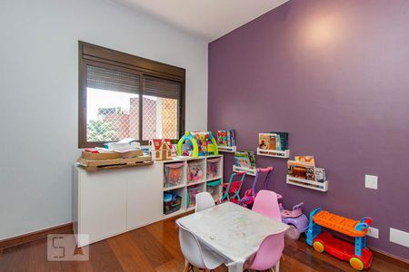 Apartamento à venda com 230m², 4 quartos e 4 vagasSuite 1