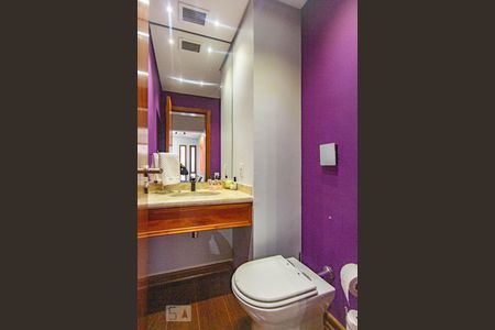 Apartamento à venda com 230m², 4 quartos e 4 vagasLavabo