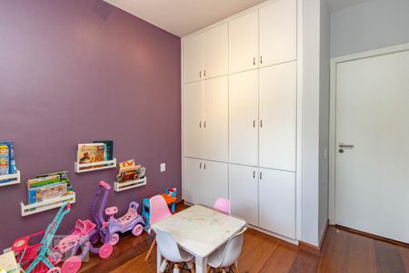 Apartamento à venda com 230m², 4 quartos e 4 vagasSuite 1