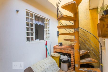 Casa à venda com 105m², 2 quartos e 2 vagasQuintal