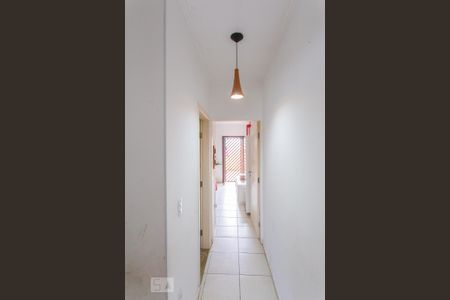 Casa à venda com 105m², 2 quartos e 2 vagasCorredor