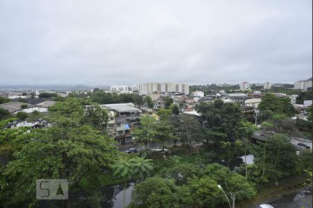 Vista do Quarto 1 de apartamento para alugar com 2 quartos, 44m² em Anil, Rio de Janeiro