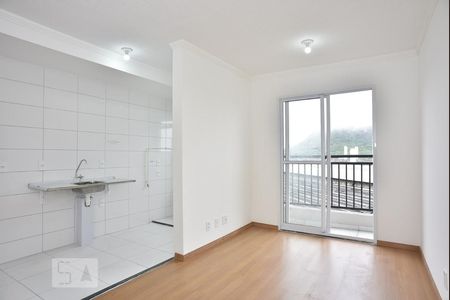 Sala de apartamento para alugar com 2 quartos, 44m² em Anil, Rio de Janeiro