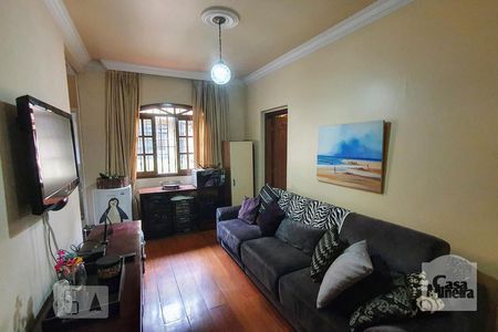 Sala de casa à venda com 8 quartos, 580m² em Santo Antônio, Belo Horizonte