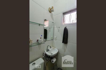 Casa à venda com 580m², 8 quartos e 3 vagas Casa à venda com 580m², 8 quartos e 3 vagasBanheiro