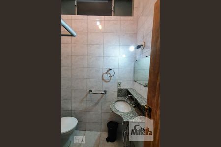 Casa à venda com 580m², 8 quartos e 3 vagas Casa à venda com 580m², 8 quartos e 3 vagasBanheiro