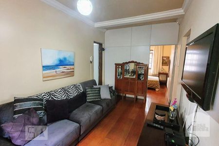 Sala de casa à venda com 8 quartos, 580m² em Santo Antônio, Belo Horizonte