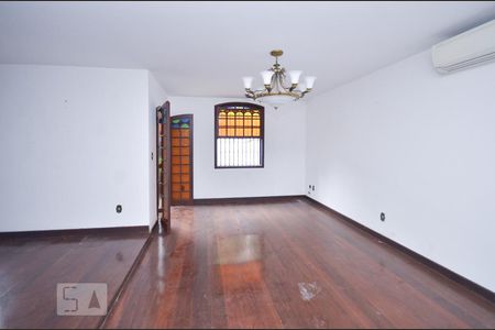 Sala de casa à venda com 4 quartos, 820m² em São Francisco, Niterói