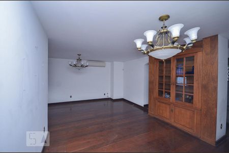 Sala de casa à venda com 4 quartos, 820m² em São Francisco, Niterói