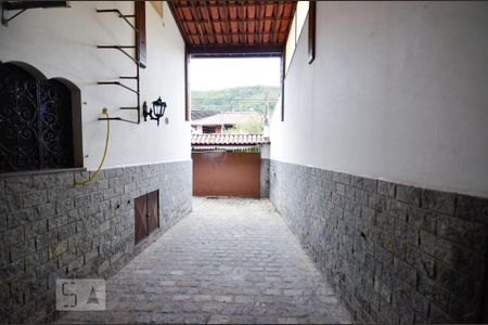 Casa à venda com 820m², 4 quartos e 3 vagas Casa à venda com 820m², 4 quartos e 3 vagasGaragem