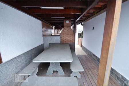 Casa à venda com 820m², 4 quartos e 3 vagas Casa à venda com 820m², 4 quartos e 3 vagasÁrea comum - Churrasqueira