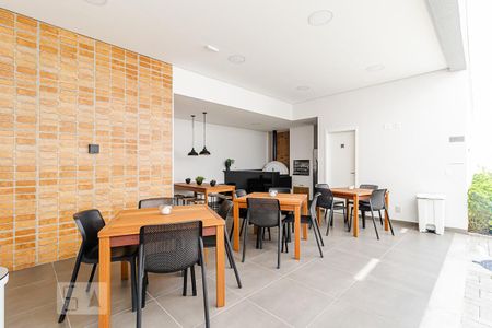 Apartamento para alugar com 37m², 2 quartos e sem vaga Apartamento para alugar com 37m², 2 quartos e sem vagaChurrasqueira