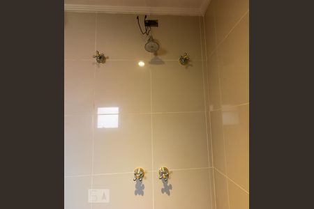 Casa de condomínio para alugar com 480m², 5 quartos e 3 vagasBanheiro - Suite 1