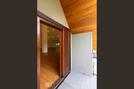 Casa de condomínio para alugar com 480m², 5 quartos e 3 vagasVaranda 1 - Sala 