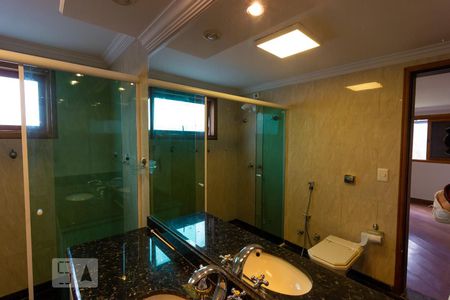 Casa de condomínio para alugar com 480m², 5 quartos e 3 vagasBanheiro - Suite 5