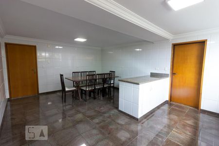 Casa de condomínio para alugar com 480m², 5 quartos e 3 vagasSala de almoço e Cozinha 