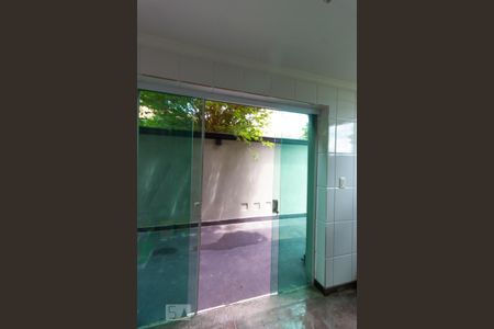 Casa de condomínio para alugar com 480m², 5 quartos e 3 vagasLavanderia