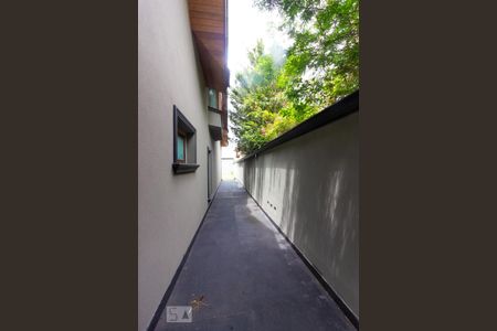 Casa de condomínio para alugar com 480m², 5 quartos e 3 vagasCorredor Lateral 