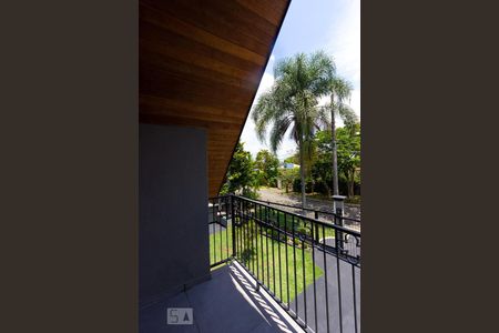 Casa de condomínio para alugar com 480m², 5 quartos e 3 vagasVaranda 1 - Sala 