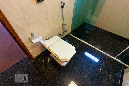 Casa de condomínio para alugar com 480m², 5 quartos e 3 vagasBanheiro - Suite 5