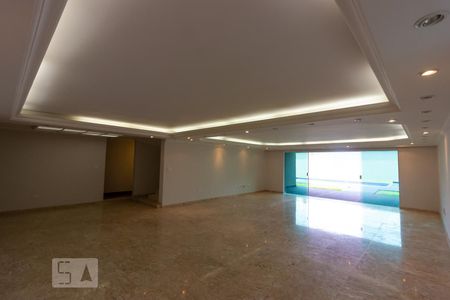 Casa de condomínio para alugar com 480m², 5 quartos e 3 vagasSala Estar e Jantar