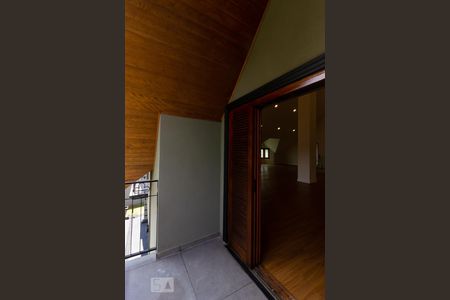 Casa de condomínio para alugar com 480m², 5 quartos e 3 vagasVaranda 2 - Sala 