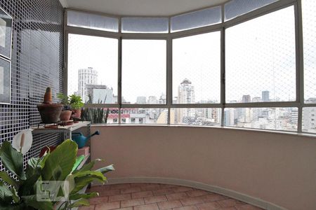 Varanda de apartamento à venda com 3 quartos, 110m² em Vila Buarque, São Paulo