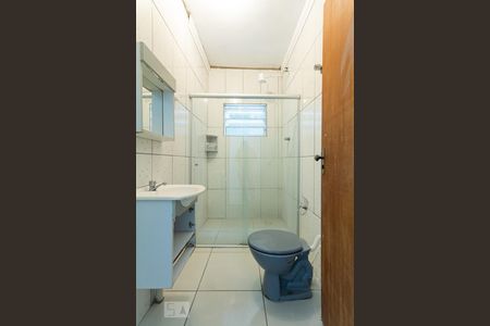 Banheiro de casa para alugar com 2 quartos, 60m² em Vila São Francisco, Mauá