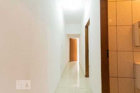 Corredor de casa para alugar com 2 quartos, 60m² em Vila São Francisco, Mauá