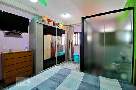 Casa à venda com 350m², 4 quartos e 2 vagasSuíte 1