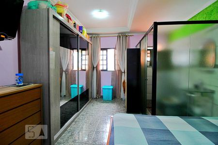 Casa à venda com 350m², 4 quartos e 2 vagasSuíte 1