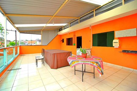 Casa à venda com 350m², 4 quartos e 2 vagasEspaço Gourmet