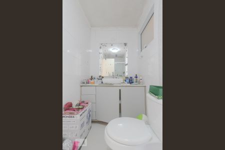 Apartamento à venda com 140m², 3 quartos e 2 vagas Apartamento à venda com 140m², 3 quartos e 2 vagasBanheiro da Suíte