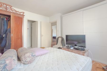 Apartamento à venda com 140m², 3 quartos e 2 vagas Apartamento à venda com 140m², 3 quartos e 2 vagasSuíte