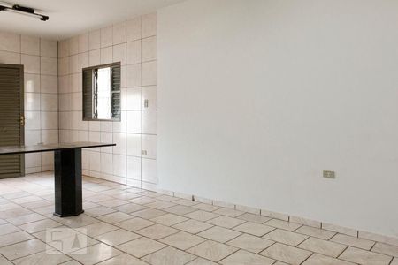Casa para alugar com 150m², 3 quartos e 2 vagasCozinha