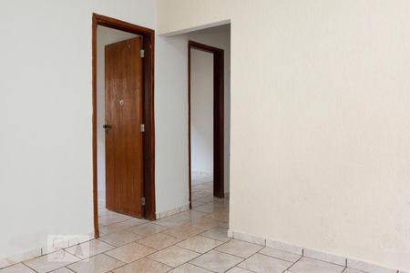 Sala de casa para alugar com 3 quartos, 150m² em Santa Mônica, Uberlândia