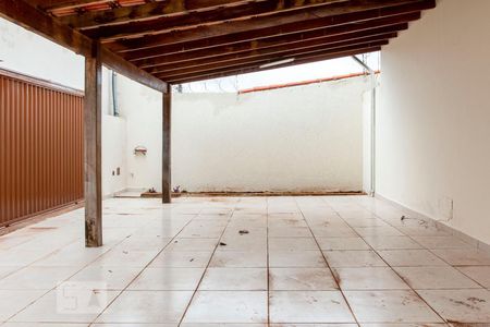 Casa para alugar com 150m², 3 quartos e 2 vagasQuintal