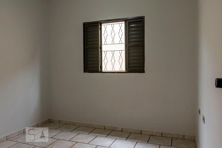 Quarto 1 de casa para alugar com 3 quartos, 150m² em Santa Mônica, Uberlândia