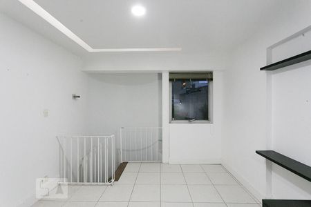 Apartamento para alugar com 42m², 1 quarto e sem vagaSala