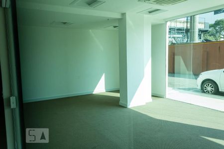 Apartamento para alugar com 35m², 1 quarto e 1 vaga Apartamento para alugar com 35m², 1 quarto e 1 vagaÁrea comum - Salão de festas