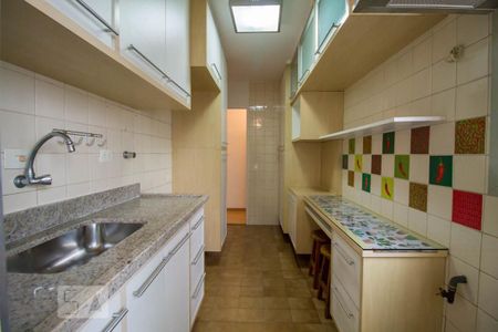 Apartamento à venda com 74m², 3 quartos e 1 vagaCozinha