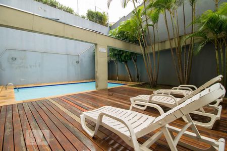 Apartamento à venda com 74m², 3 quartos e 1 vagaÁrea comum - Piscina
