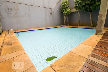 Apartamento à venda com 74m², 3 quartos e 1 vagaÁrea comum - Piscina