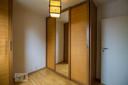 Apartamento à venda com 74m², 3 quartos e 1 vagaQuarto 2