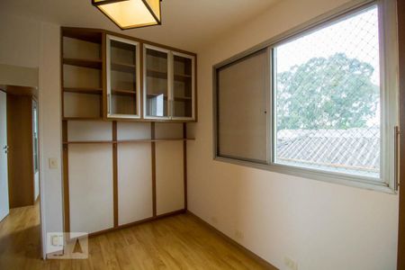 Apartamento à venda com 74m², 3 quartos e 1 vagaQuarto 2