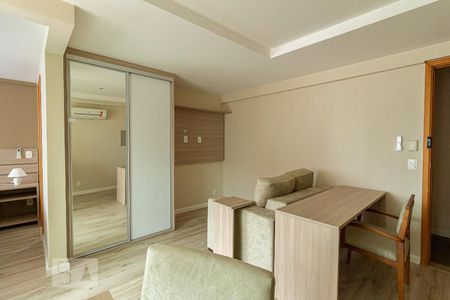 Sala de apartamento para alugar com 1 quarto, 36m² em Campo Grande, Rio de Janeiro